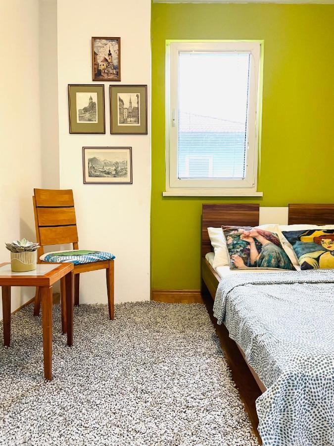Das Zimmer Im Wiener Haus Exterior foto